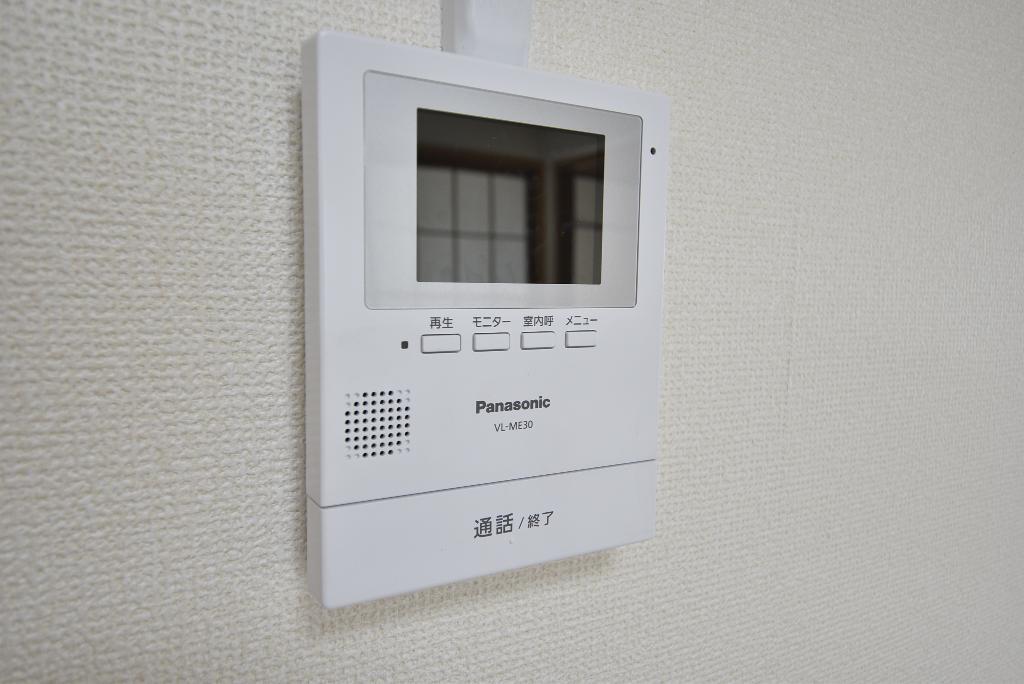 拡大写真:コーポやすり苑 3階307のカメラ付インターホン