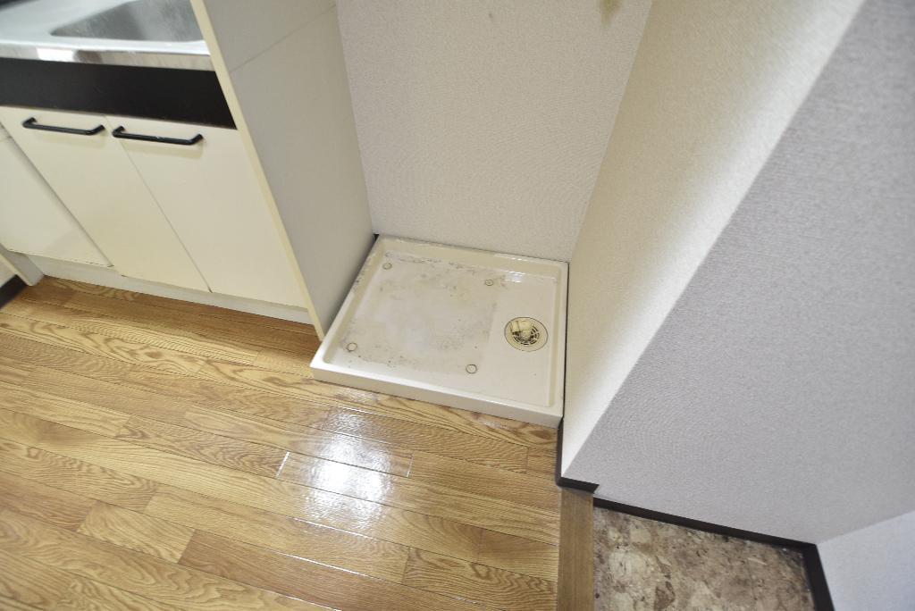 拡大写真: CALM TAIKOH BLD. 5階501の洗濯機置場
