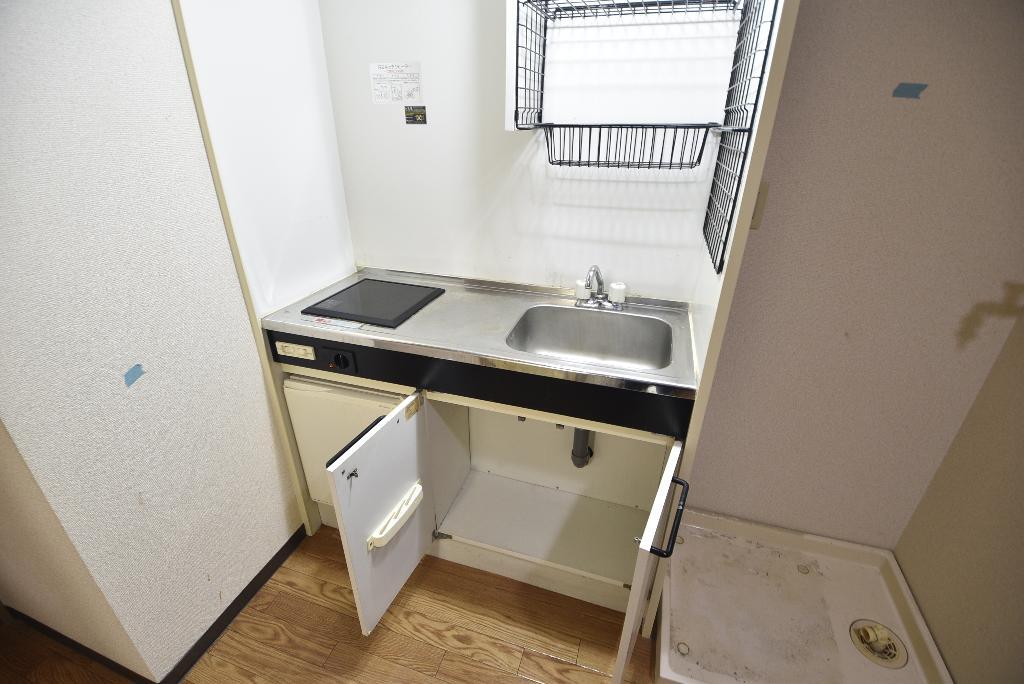 拡大写真: CALM TAIKOH BLD. 5階501のキッチン