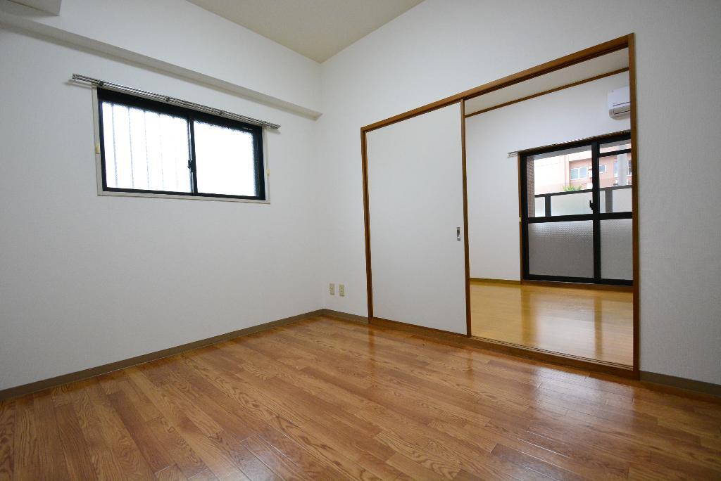 拡大写真:グレース八田 5階502の居間
