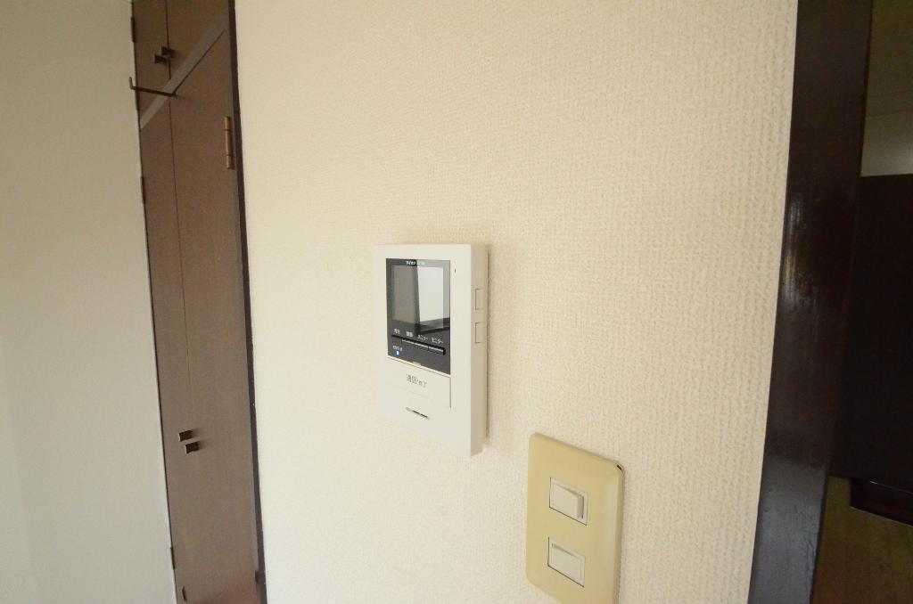 拡大写真：メゾンミレー 3階305のカメラ付インターホン