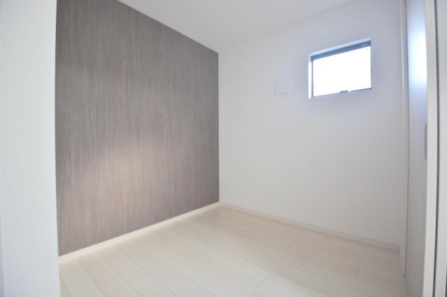 拡大写真:メイクスR高畑 3階302の洋室