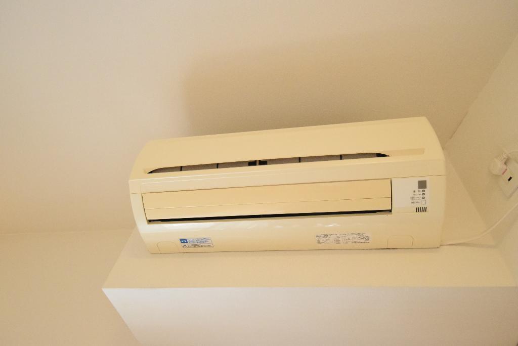 拡大写真:PHOENIX KANAYAMA 2階205のエアコン
