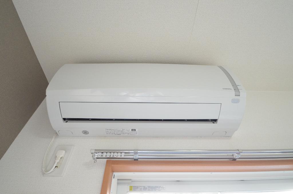拡大写真:スタシオン泉 3階304のエアコン