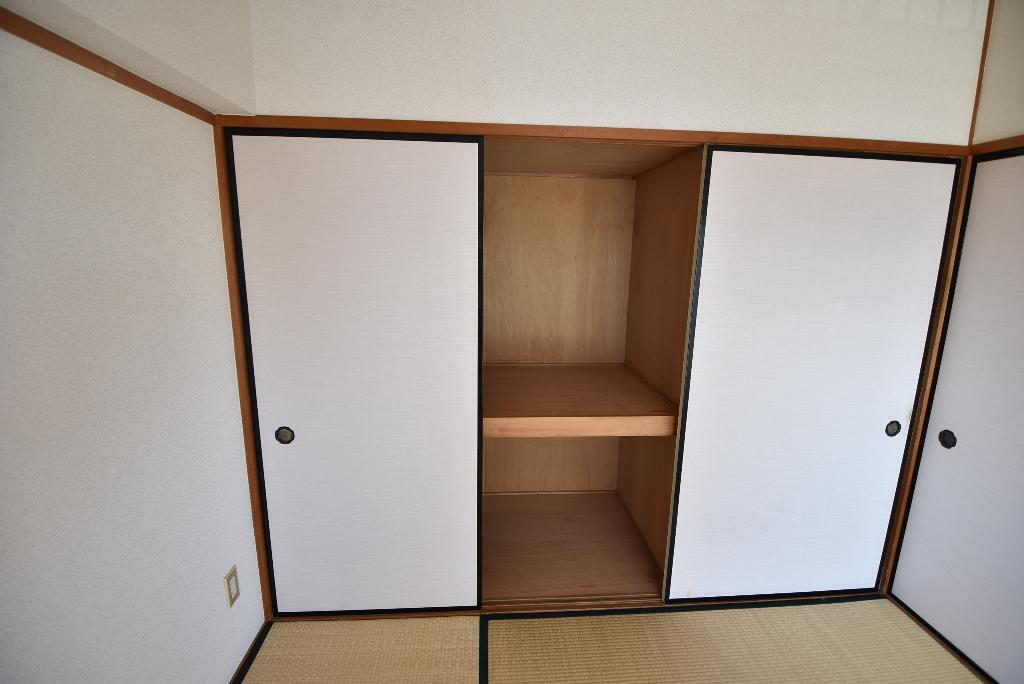 拡大写真:プレズ名古屋入場 5階501の収納