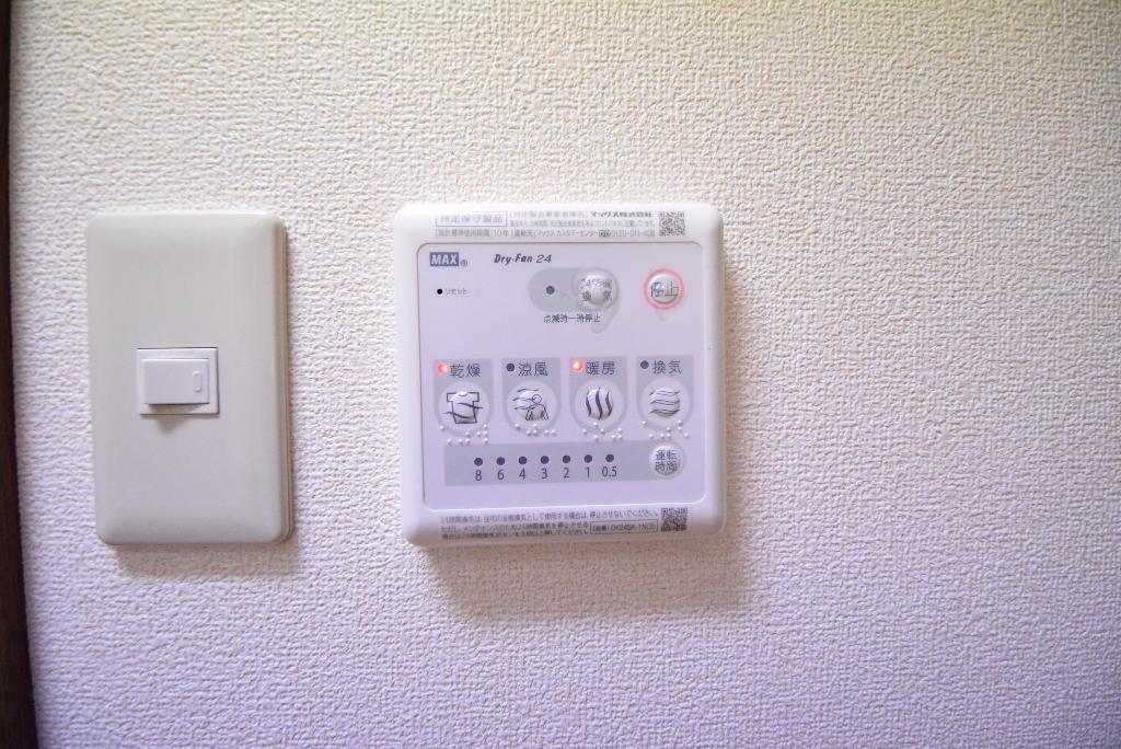拡大写真:フィオーレ 1階102の浴室乾燥