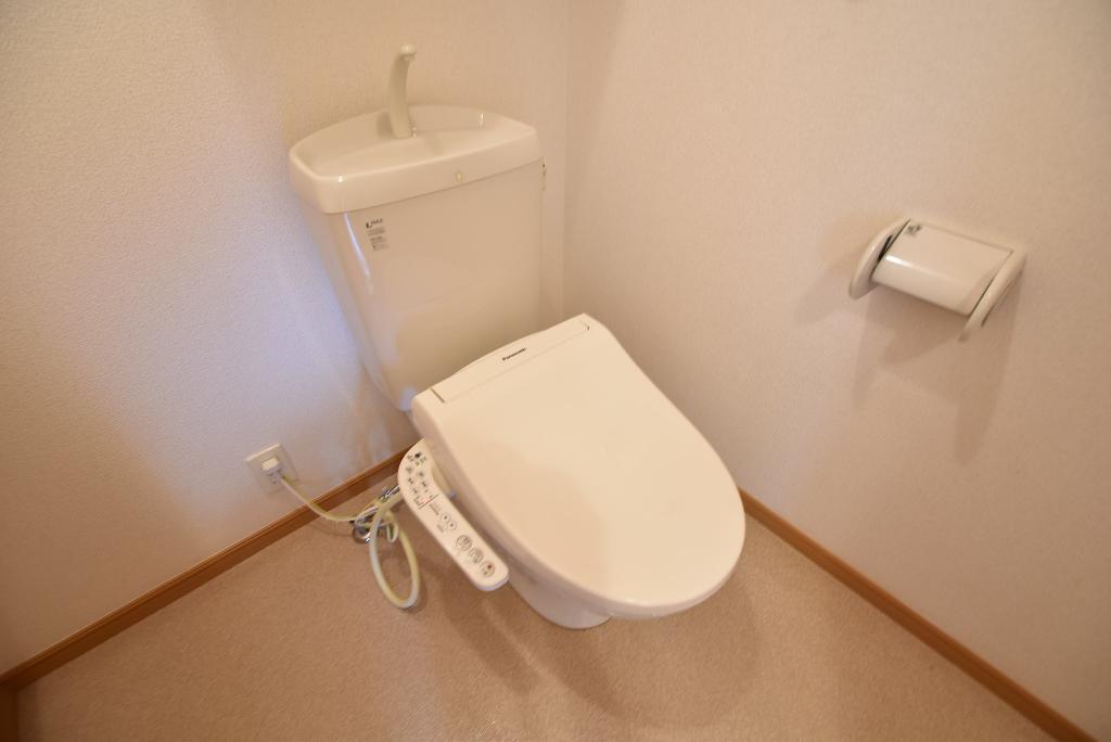 拡大写真:calm牛立 2階201のトイレ