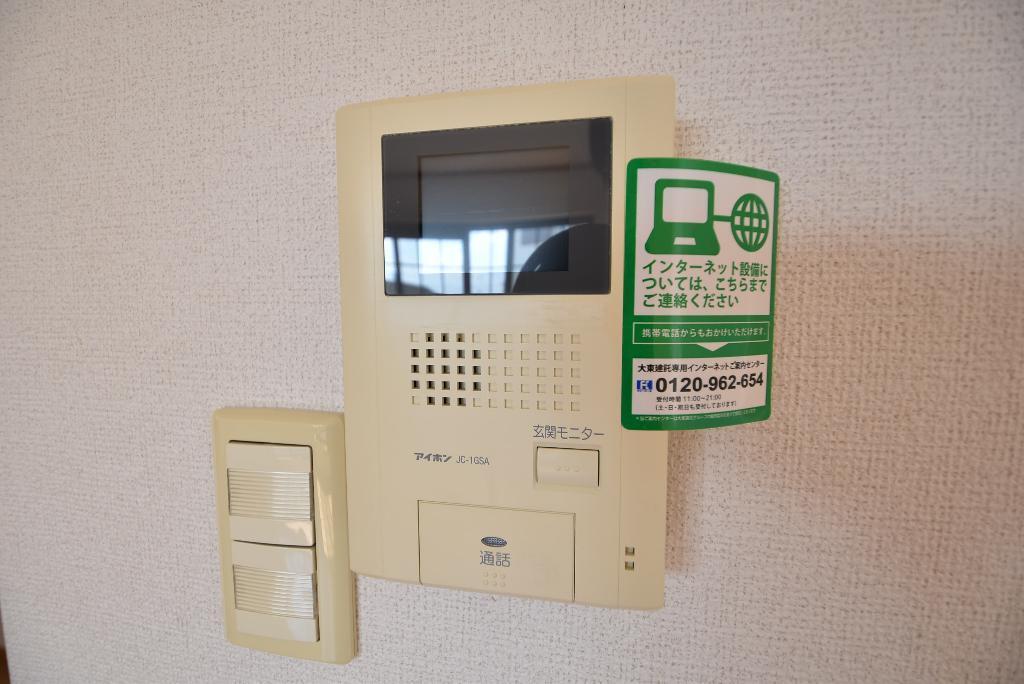 拡大写真:calm牛立 2階201のカメラ付インターホン