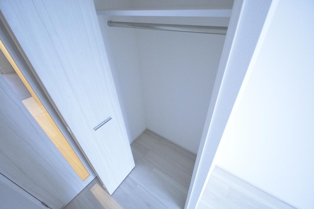 拡大写真:S-RESIDENCE熱田(エスレジデンス) 4階401のクローゼット
