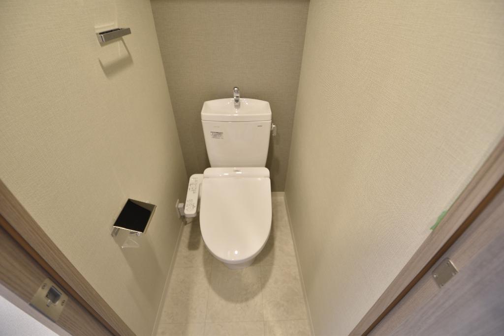 拡大写真:S‐RESIDENCE名駅WEST 10階1007のシャワー付トイレ
