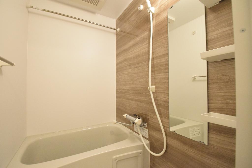 拡大写真:S-RESIDENCE熱田II 12階1201の風呂