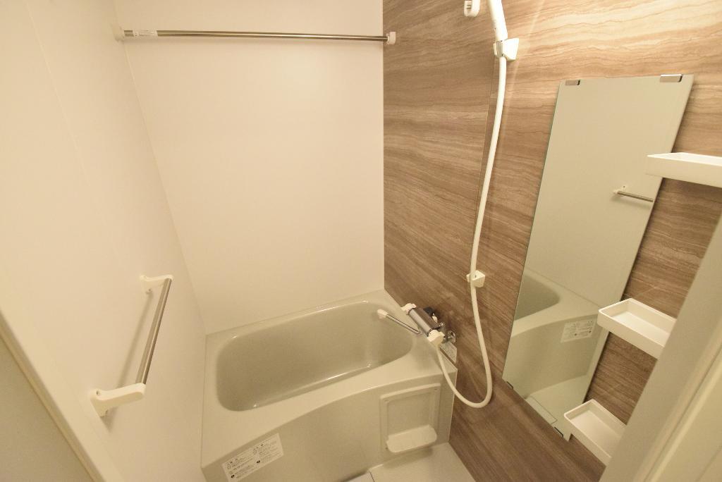 拡大写真:S-RESIDENCE熱田II 12階1201の風呂