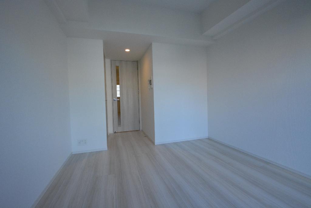 拡大写真：Ｓ-ＲＥＳＩＤＥＮＣＥ名駅ＮｏｒｔｈⅡ 5階505の居間
