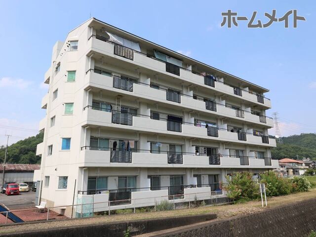 メゾン静の外観