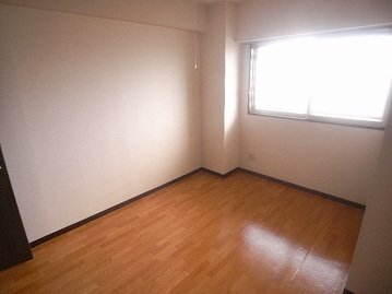 拡大写真:かね村ハイツ 4階402の洋室