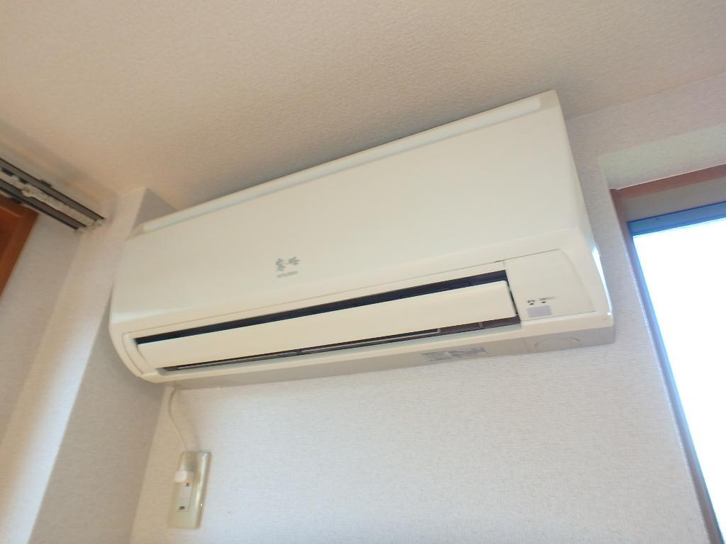 拡大写真:ブランシェ本郷ⅡB 1階101のエアコン