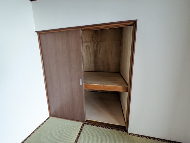 拡大写真:巾クレスト 1階101の収納