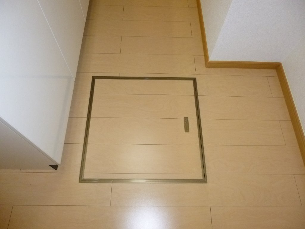 拡大写真:ラフレシール ノア 1階101の床下収納