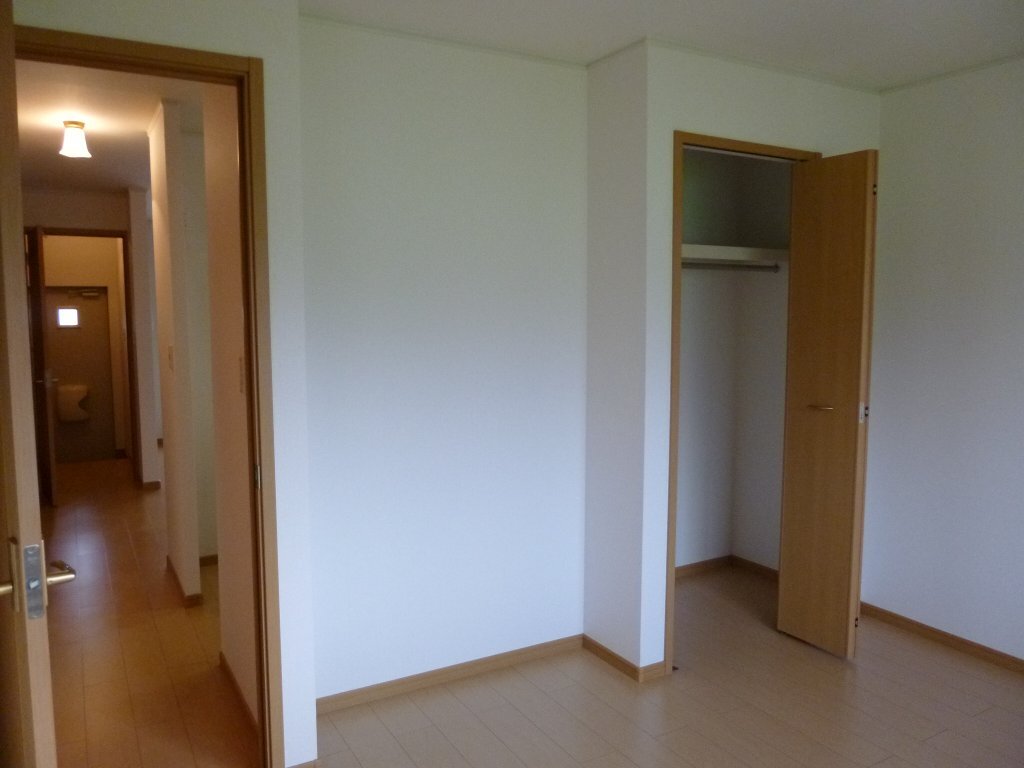 拡大写真:ラフレシール ノア 1階101の洋室
