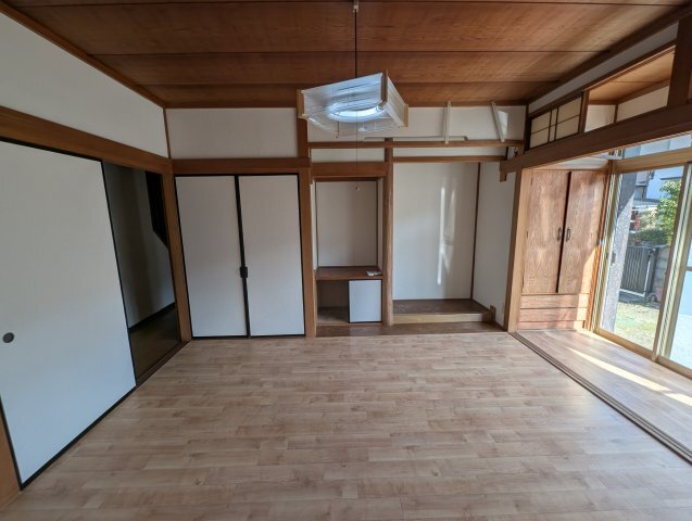 拡大写真:三田洞東2丁目戸建貸家 1階1の内装