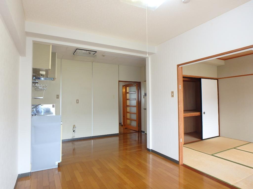 拡大写真:メゾン静 3階4-Cの居間