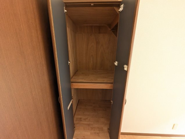 拡大写真:メゾネット林 1階Cの収納