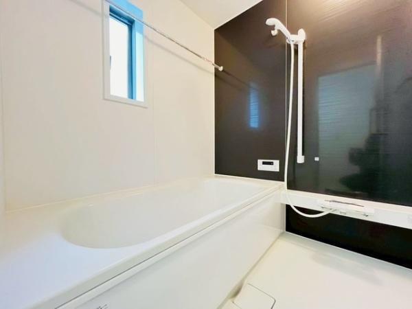 拡大写真:クレイドルガーデン上尾市大谷本郷第8 5号棟1 0のバス