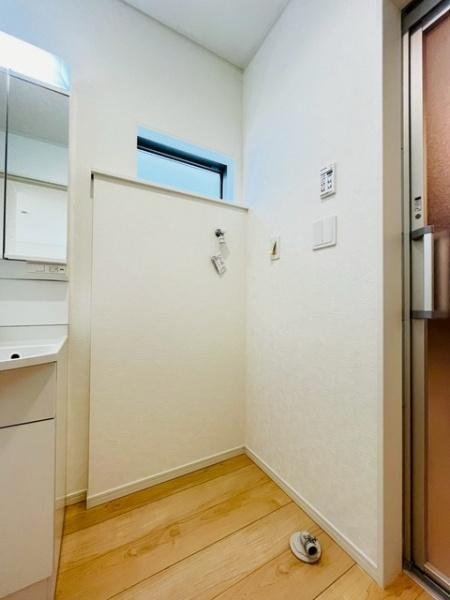 拡大写真:クレイドルガーデン上尾市大谷本郷第8 5号棟1 0の洗面台・洗面所