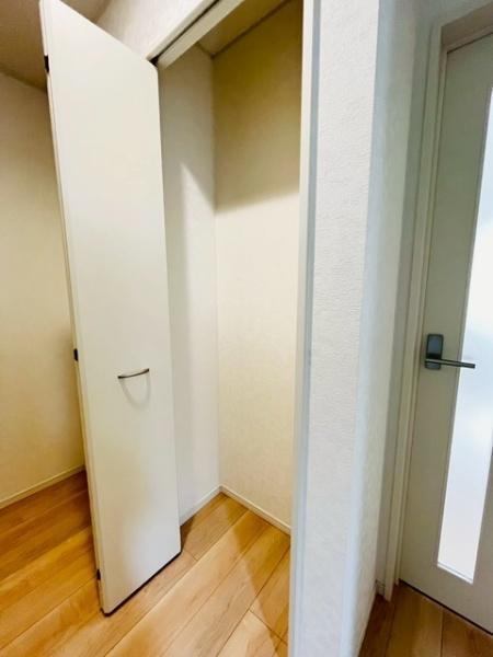 拡大写真:クレイドルガーデン上尾市大谷本郷第8 5号棟1 0の収納