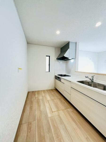 拡大写真:クレイドルガーデン上尾市大谷本郷第8 5号棟1 0のキッチン