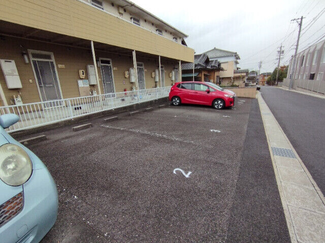 拡大写真:陣場ハイツ 1階103の外観