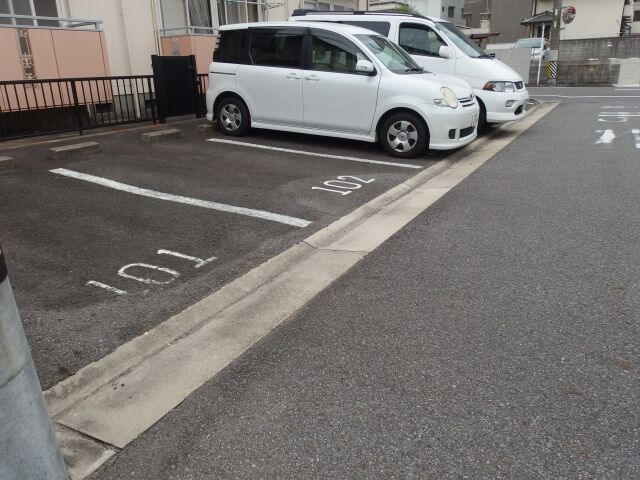 拡大写真:ベルメゾン鈴木 1階101の外観