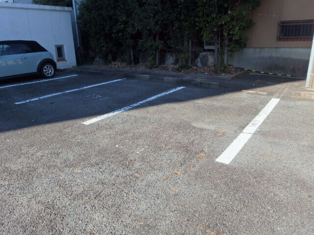 拡大写真：イーストガーデン杉の木館 2階202の外観