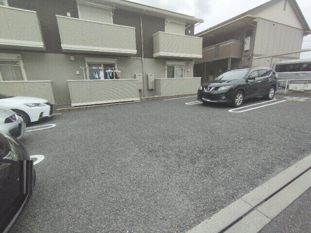 拡大写真:しあわせ夢ハウス 2階201の外観