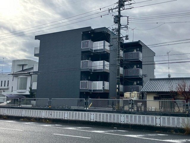 レオパレス栄の外観