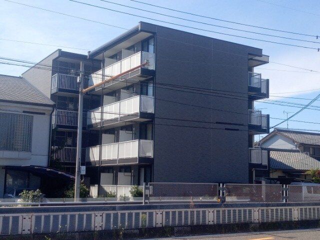 拡大写真:レオパレス栄 4階402の外観