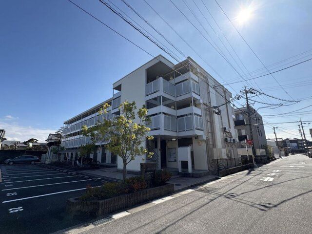 レオパレス大和の外観