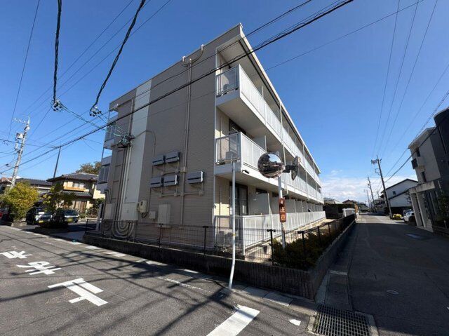 拡大写真:レオパレス大和 3階302の外観