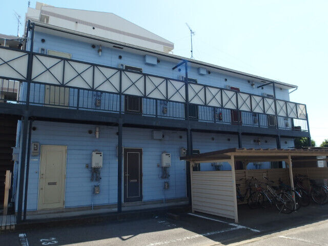 城前ハイツBの外観