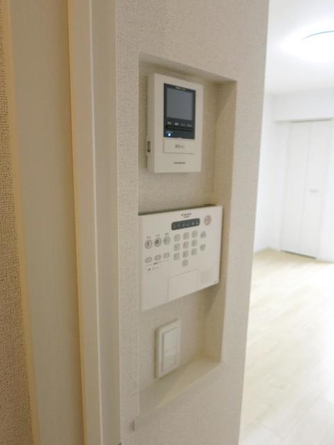 拡大写真:サンローラB 1階102のセキュリティ