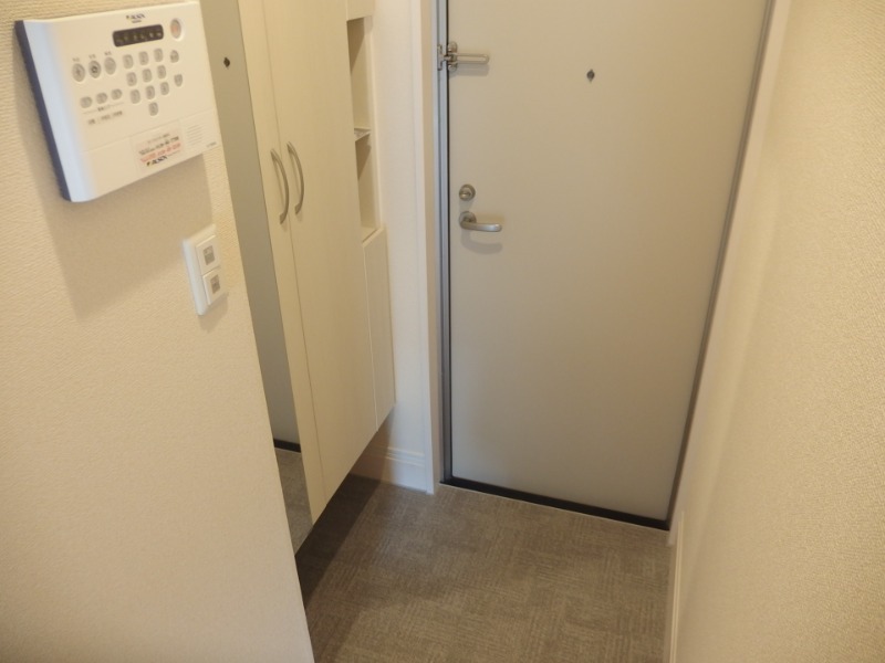 拡大写真:TR土井 1階101の玄関