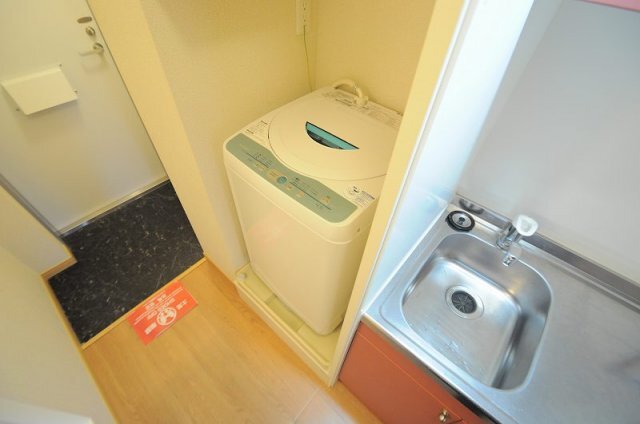 拡大写真:レオパレス栄 4階402の実際のお部屋と異なる場合がございます。