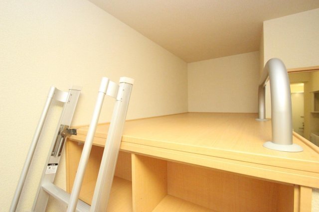 拡大写真:レオパレス栄 4階402の実際のお部屋と異なる場合がございます。