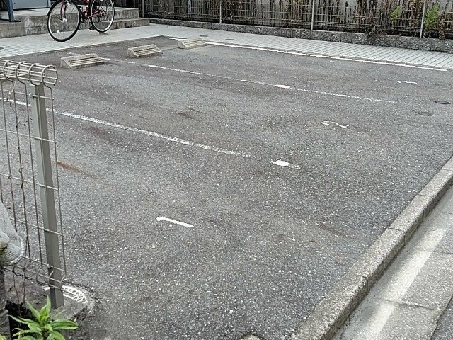 拡大写真：レオパレス西蔵前２ 2階201の駐車場