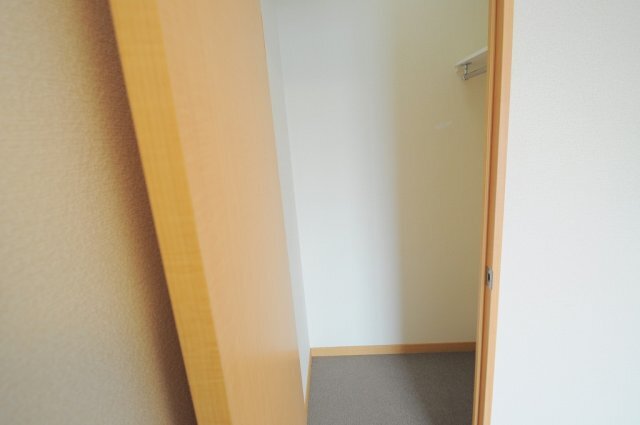 拡大写真:レオパレス鈴風 3階308のクローゼット