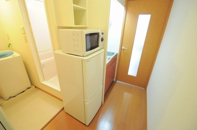 拡大写真:レオパレスドゥ ボワ 2階204の家電付き
