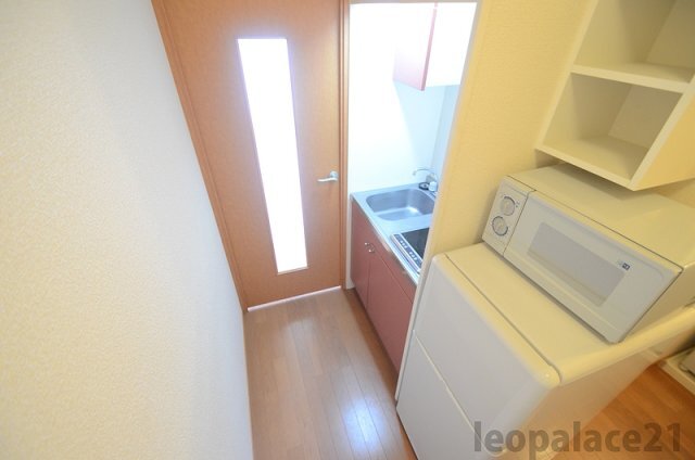 拡大写真:レオパレスマカービルシャナ 1階106の実際のお部屋と異なる場合がございます。