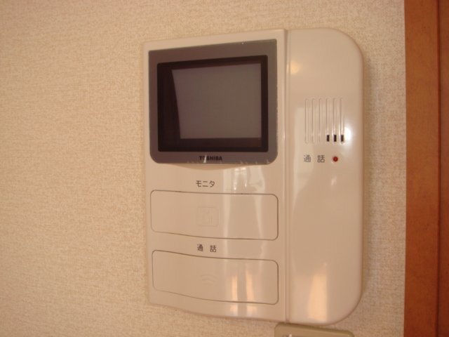 拡大写真:レオパレスレユール大和 2階205の安心のモニター付きインターホン。