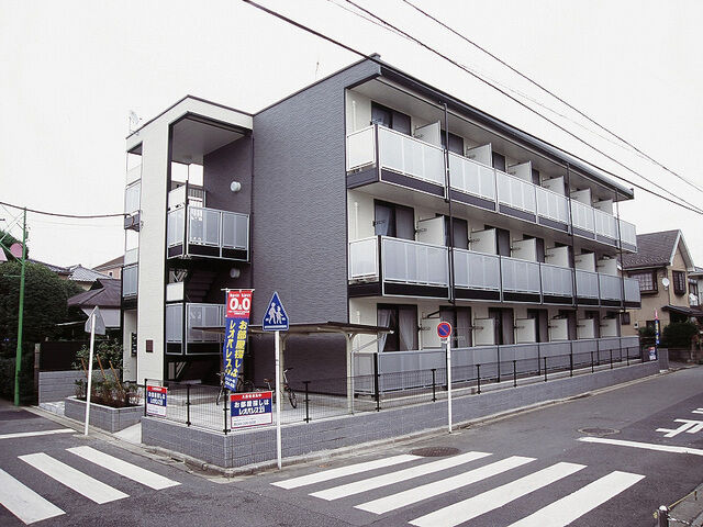 レオパレスKIVAの外観