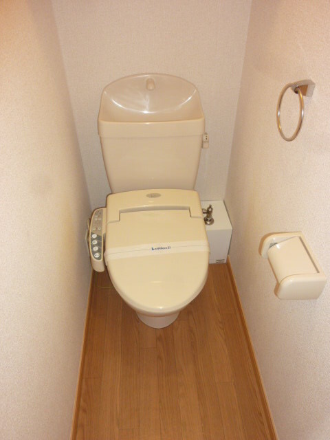 拡大写真:レオパレスKIVA 2階203のトイレ